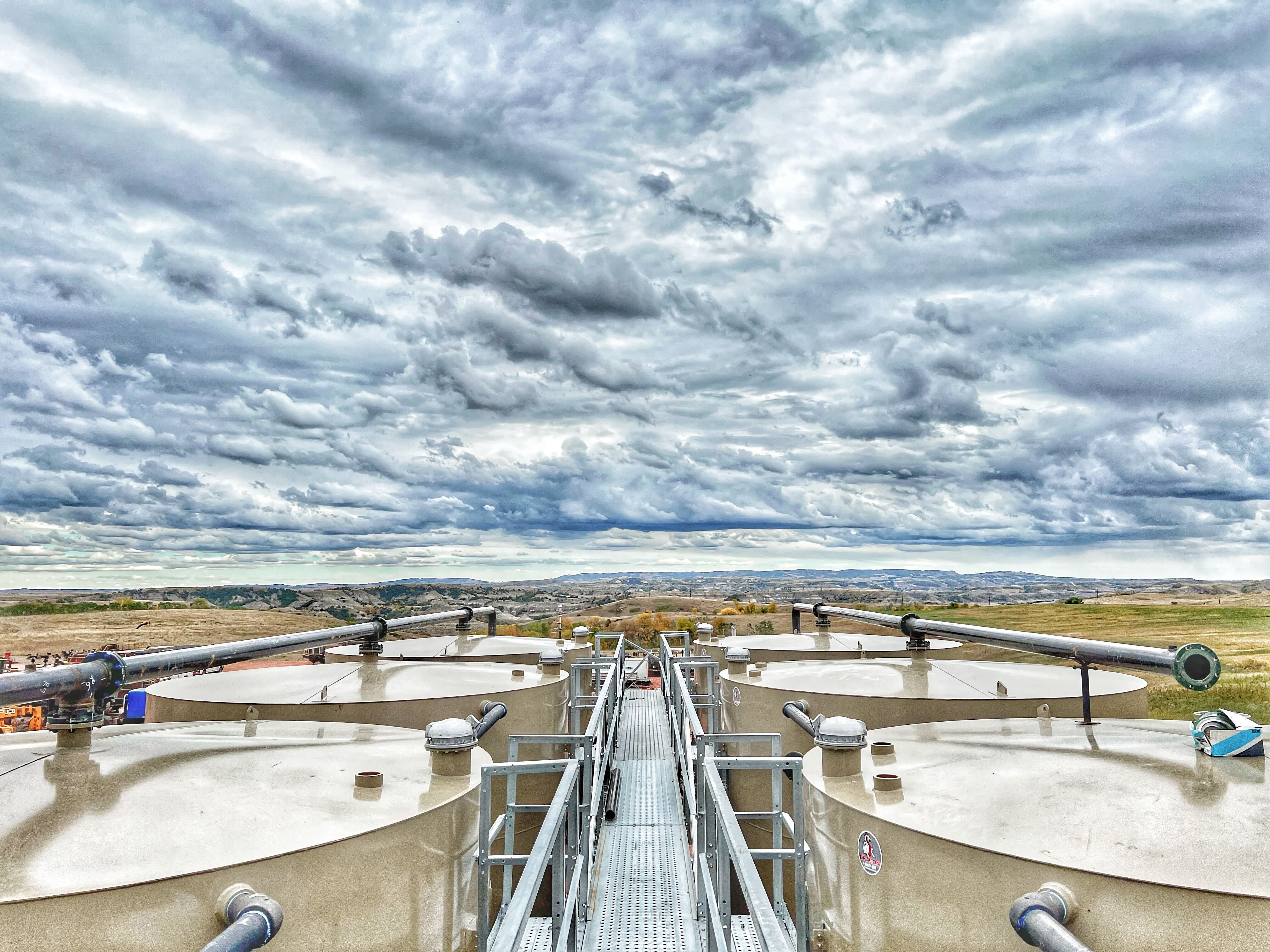  Proven Success in Energy Investments Banner Background Image